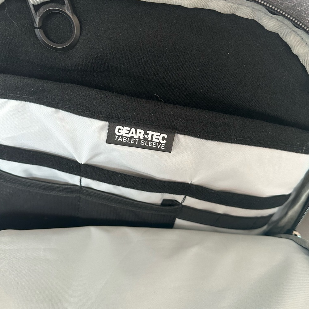 Granite Gear tech backpack - Picture 4 of 4